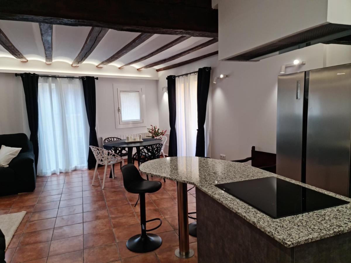 Ca La Nuria Apartment La Seu d'Urgell Bagian luar foto